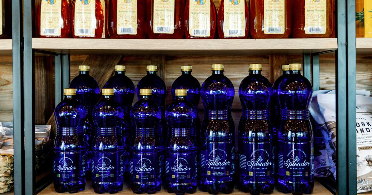 Splendor Water Thanksgiving Hydrate Your Soul this Fall with SPLENDOR® Water, a Volcanic Water with ...