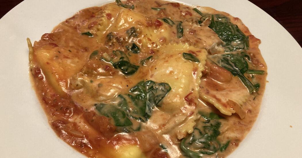 Chow Down with John Batchelor at Gianno’s | Food & Drink | yesweekly.com