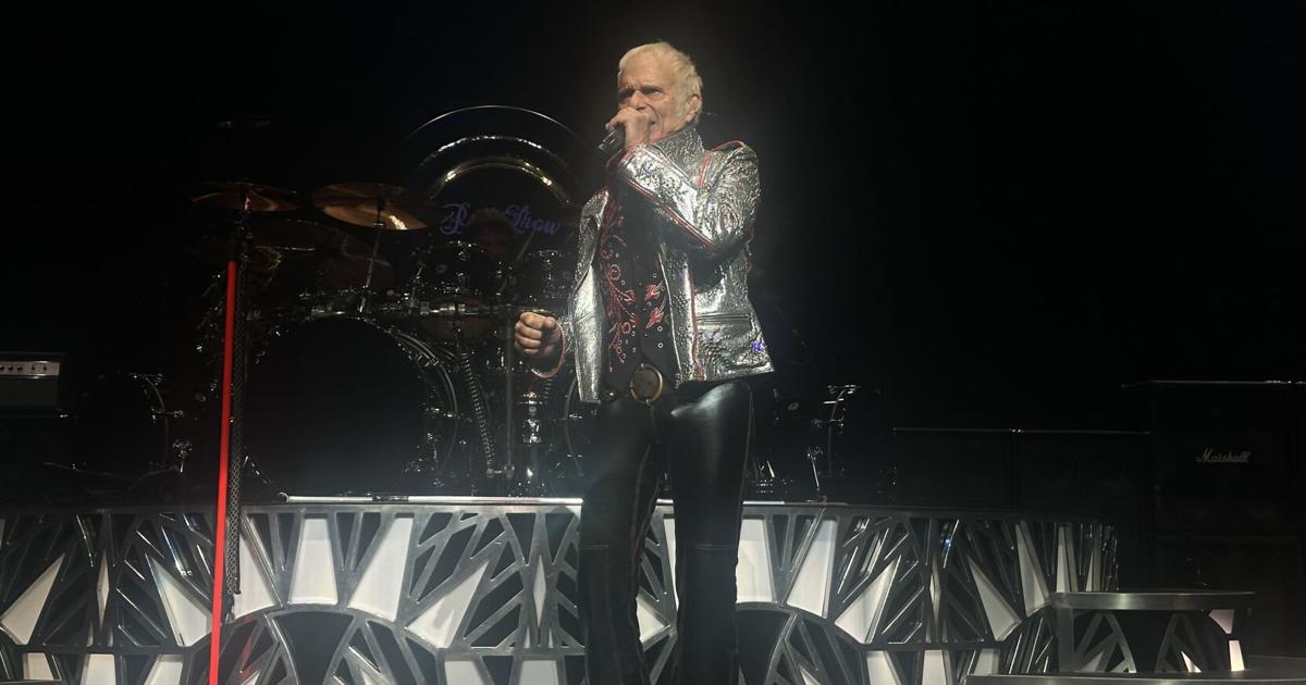 David Lee Roth Crying David Lee Roth: Small Crowd, Big Hits and Big Energy | Music ...