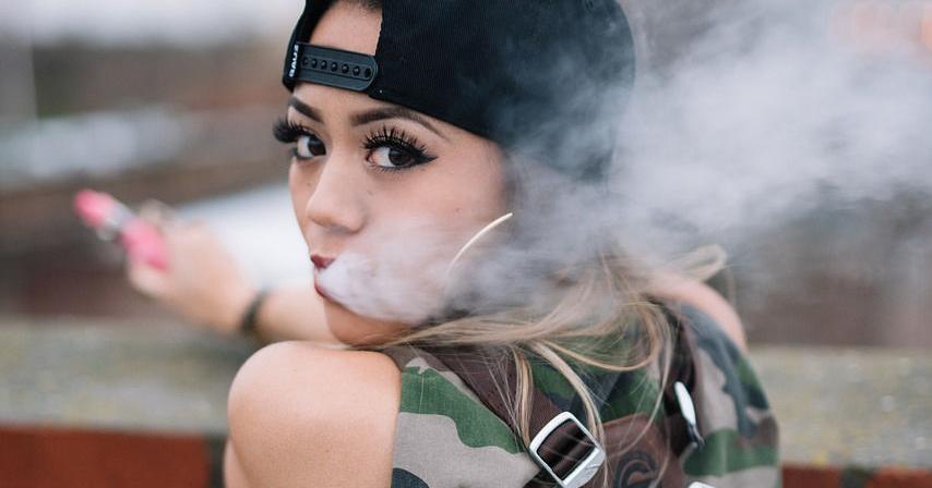 skinny vape 10 Surprising Celebrities Who Vape main image 0