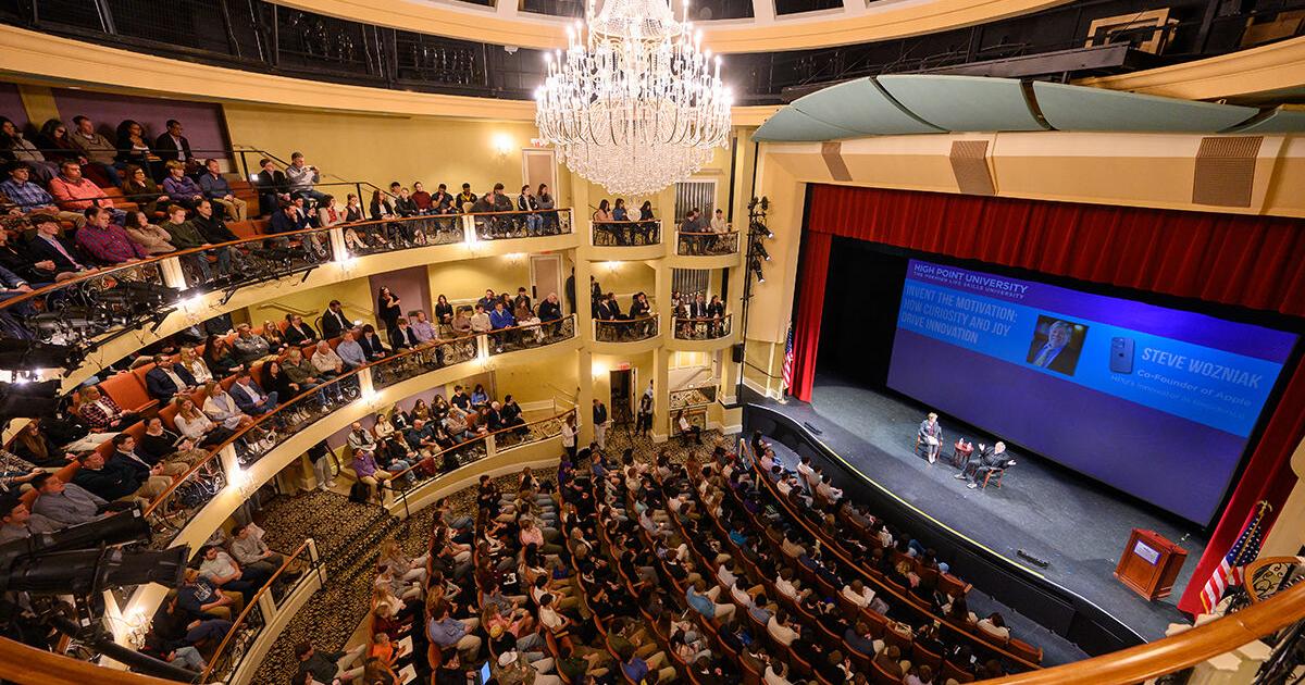 Apple Co-Founder Steve Wozniak Encourages HPU Students to Pursue Innovative Ideas