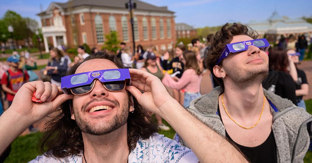 Thousands Gather at High Point University to View Solar Eclipse - Vimarsana News