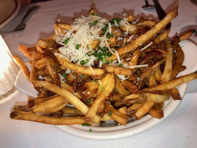 Chow Down at Ryan’s with John Batchelor | Food & Drink | yesweekly.com