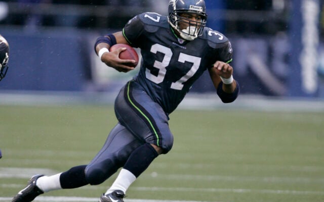 Former Boone County star Shaun Alexander inducted into Seattle