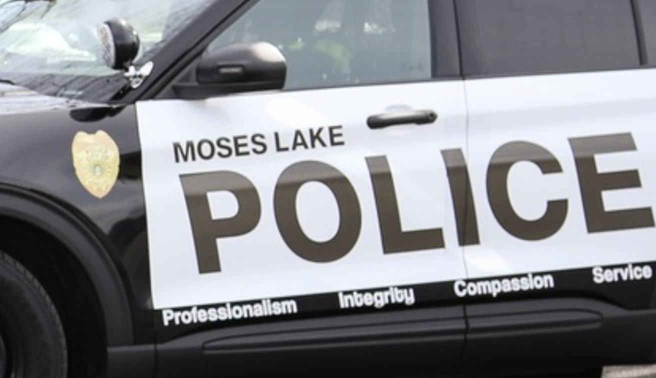 Driver arrested after rollover on Broadway Ave in Moses Lake | Columbia ...
