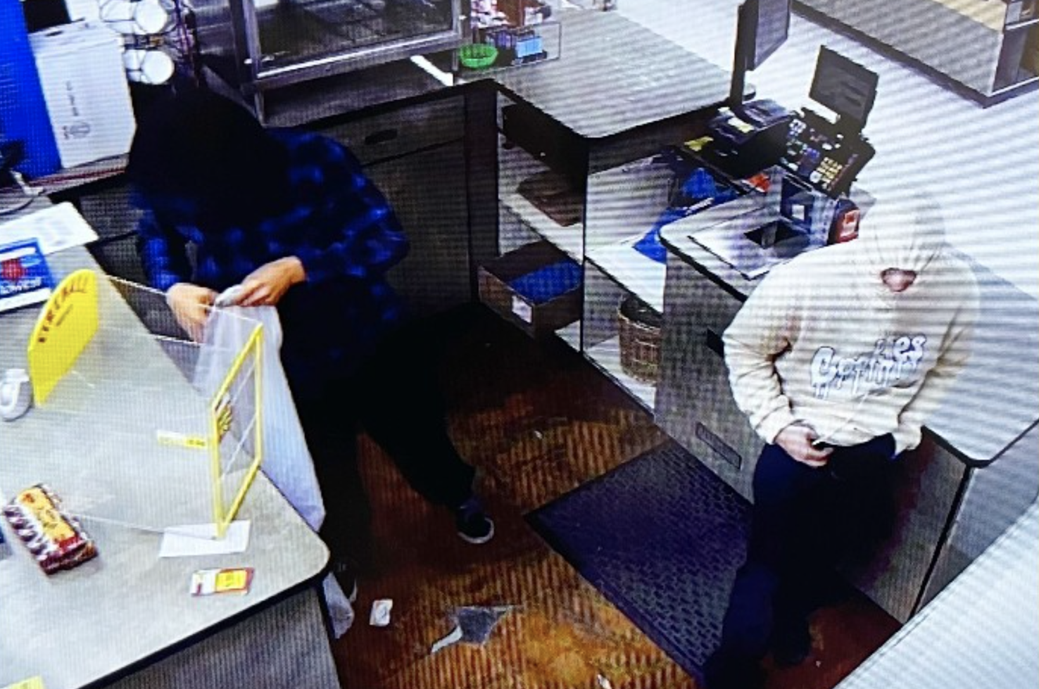 Coulee City grocery store burglarized; four suspects wanted Columbia