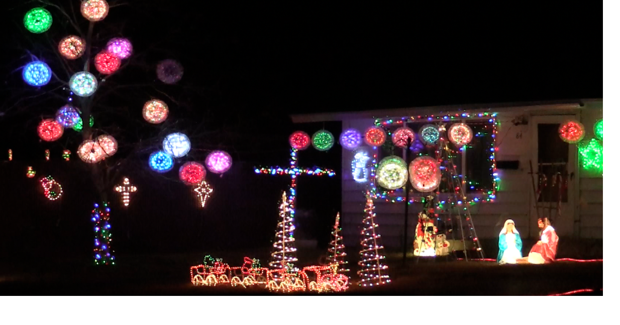 Columbia Basin residents celebrate holidays with stunning Christmas