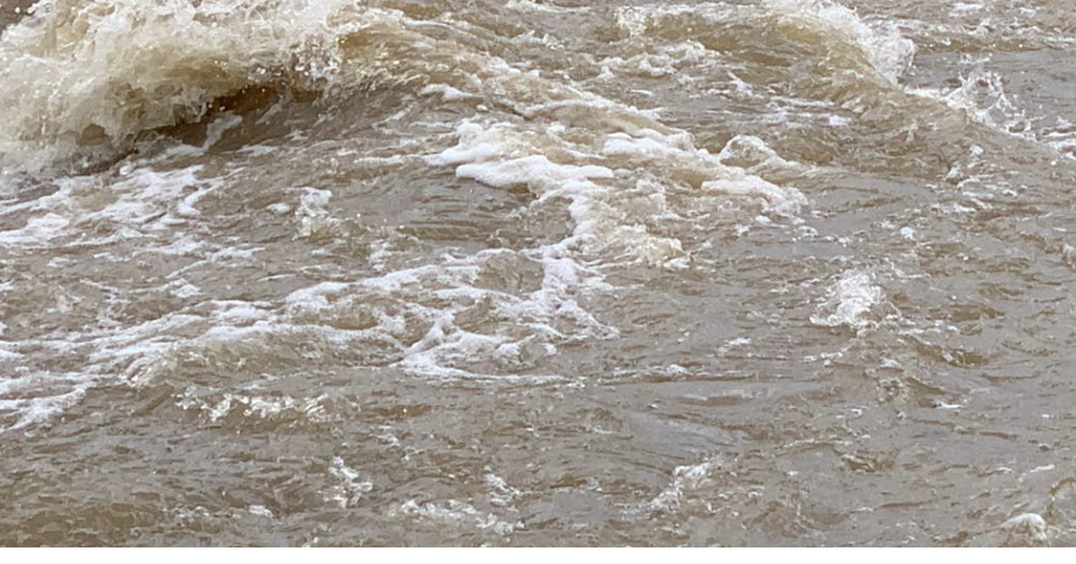 Woman dies while tubing on river in Leavenworth; canoeing couple