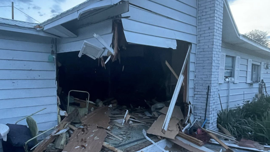 Authorities seeking driver who plowed through home in Cashmere and fled