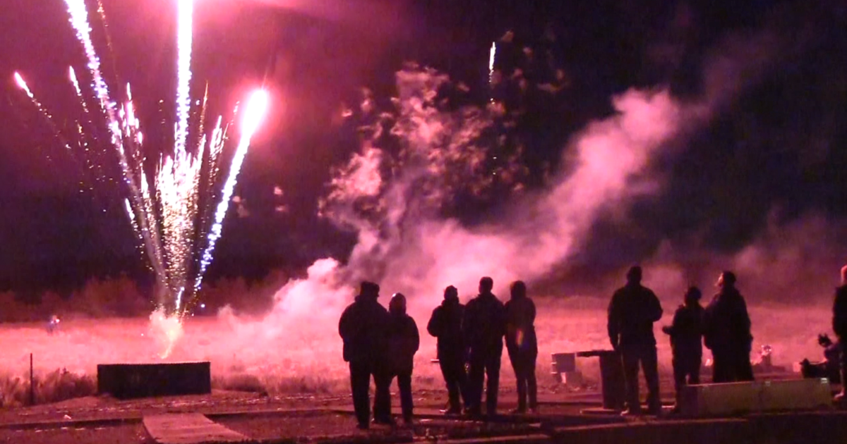 Pyro Club Northwest 'pyro' club lights up the night sky over Quincy | Columbia ...