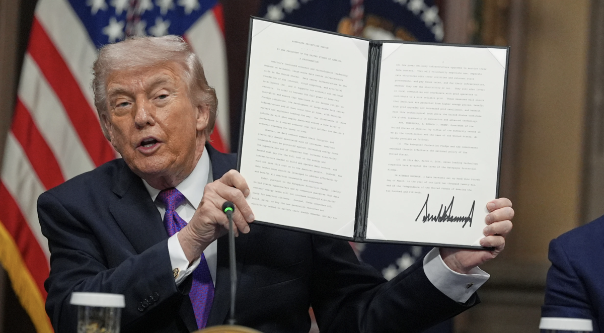 Trump Deal Forces Tech Giants to Cover Data Center Power Costs