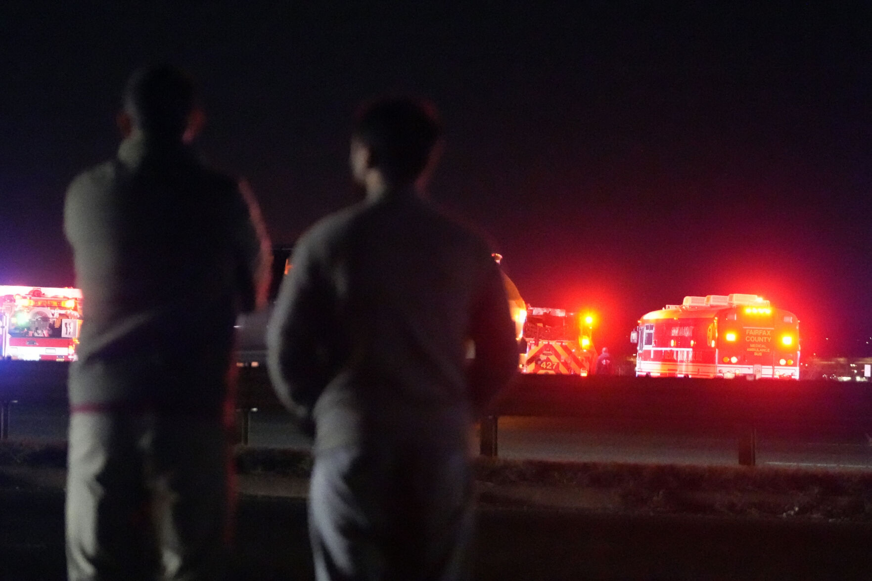 Collision between passenger jet and Army helicopter near DC leaves no ...