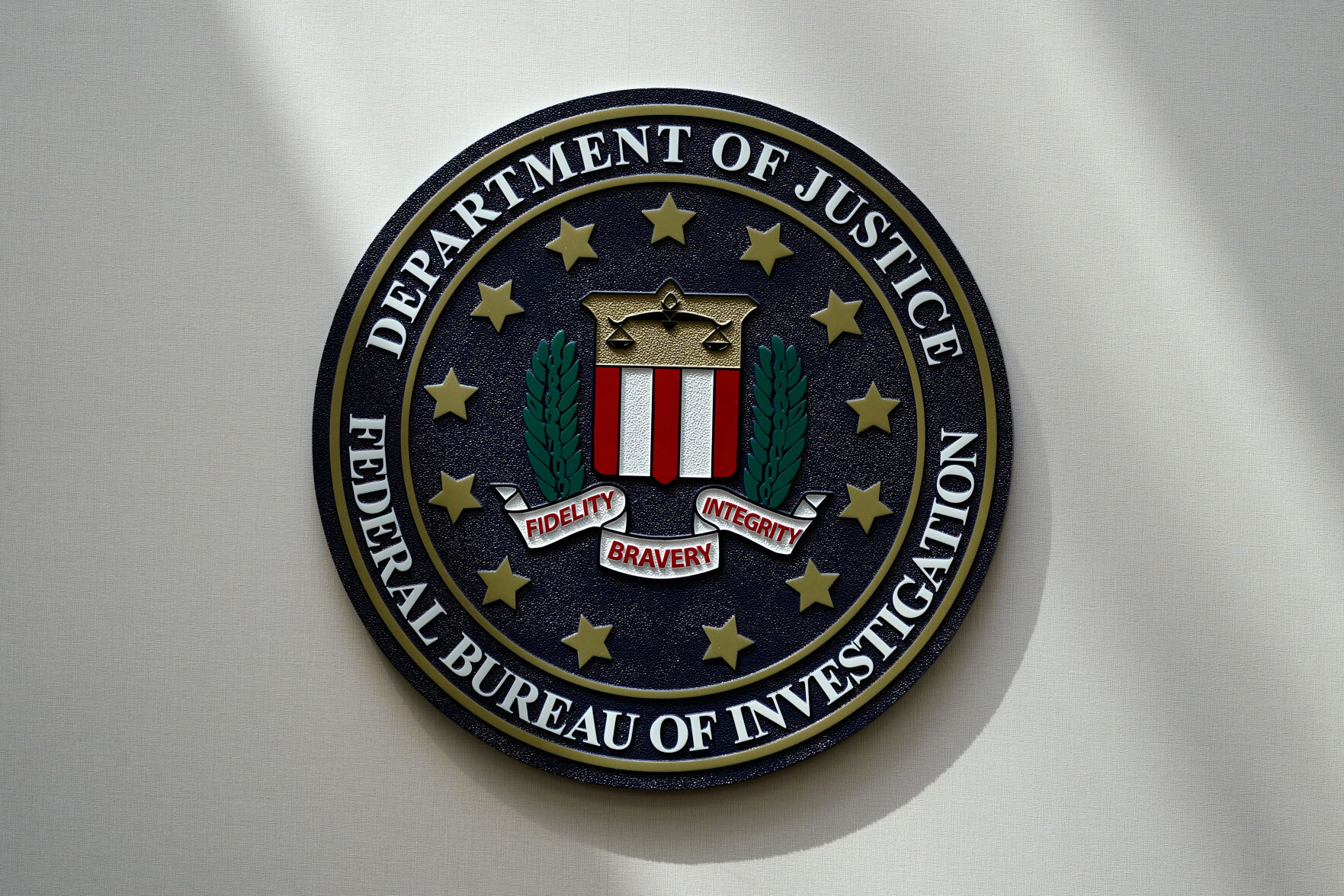 3 FBI agents fired after investigating Trump file class action suit ...