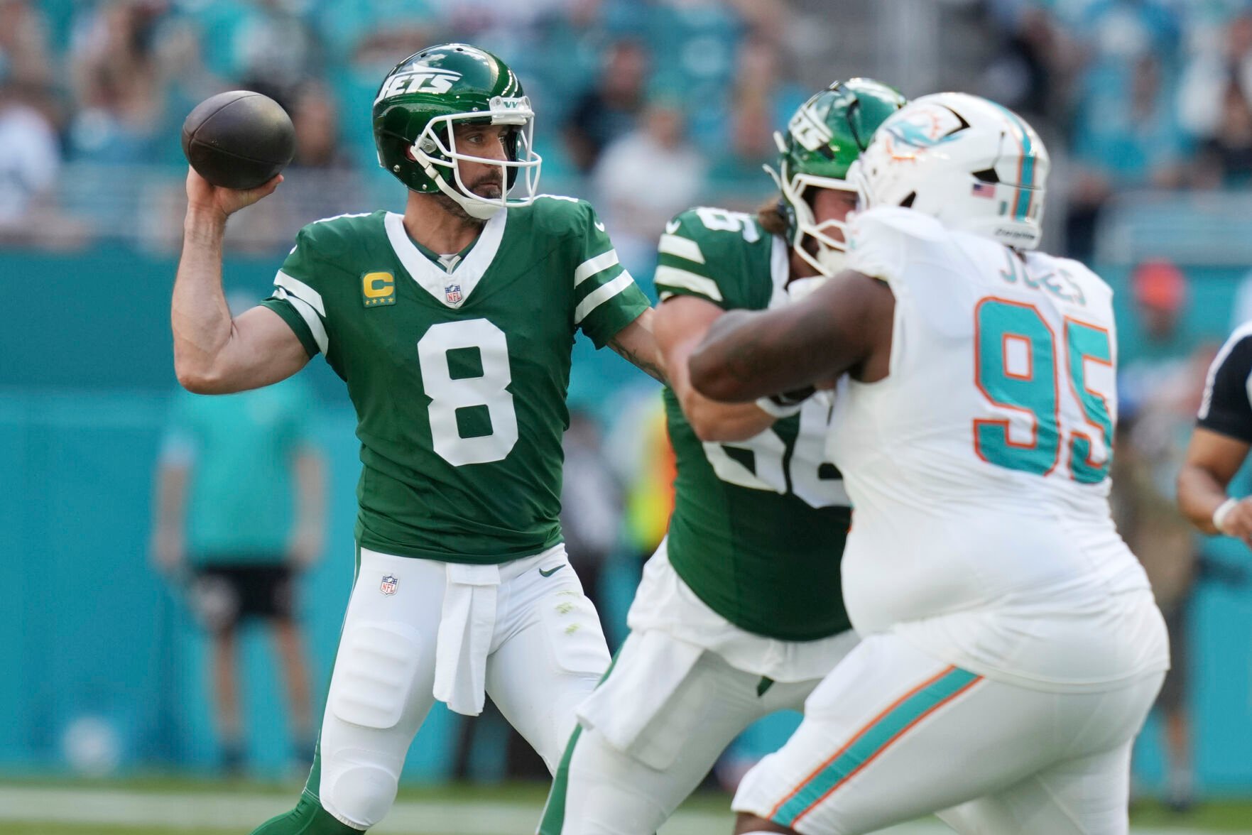 Tua Tagovailoa's TD Pass To Jonnu Smith Gives Dolphins 32-26 Overtime ...