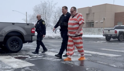 Moses Lake man who allegedly killed wife with shovel pleads not guilty ...