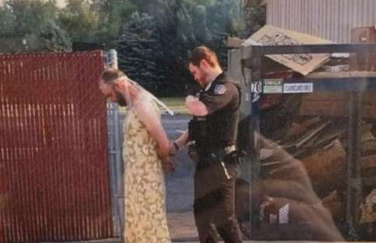 Authorities identify crossdresser who stole bus in Chelan County and rammed a front loader into