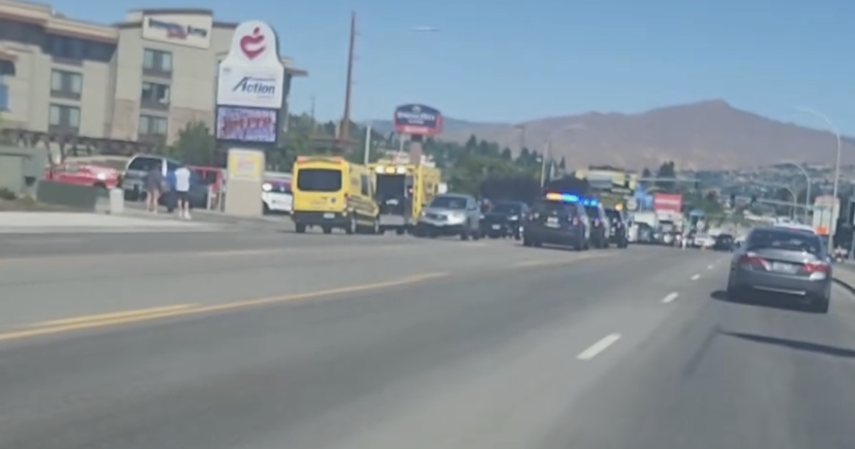 Woman hit by pickup truck in Wenatchee - Vimarsana News