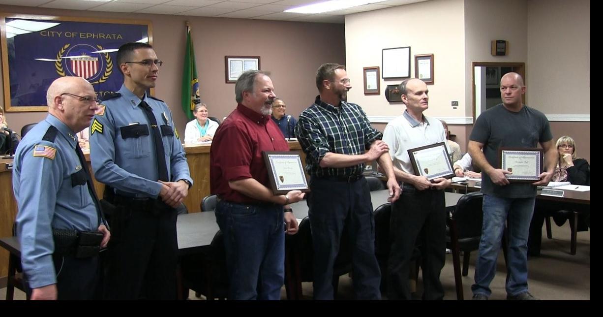 Five Ephrata citizens thanked for helping police officer during arrest ...