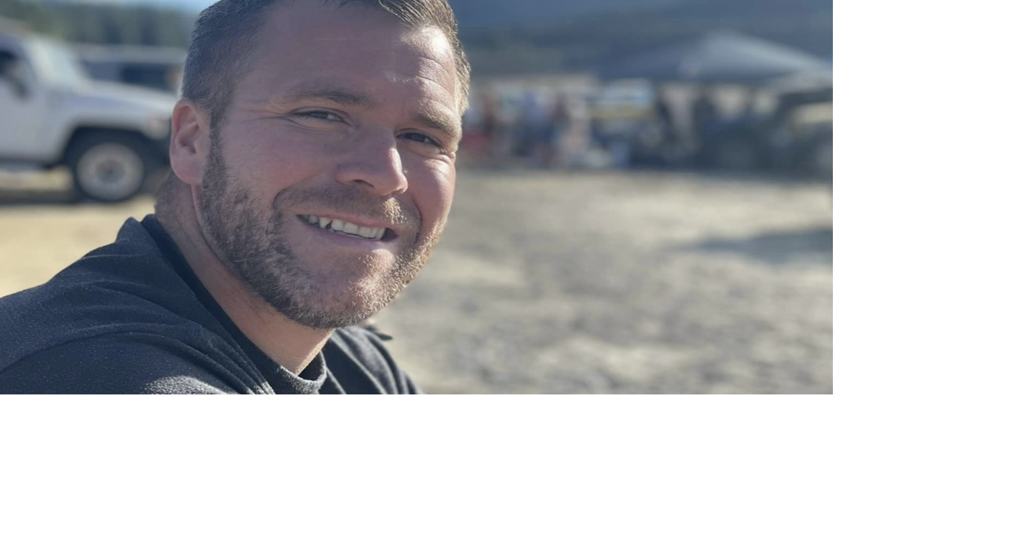 East Wenatchee Police Sergeant's Heartfelt Gesture Offers Solace to ...