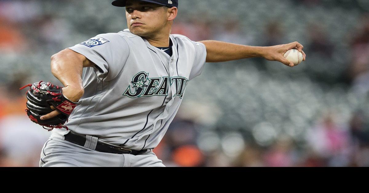 Marco Gonzales signs extension with Mariners