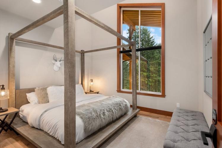Photos Asking price for luxurious Leavenworth lodge falls to 3.95