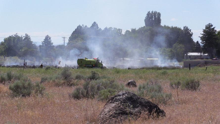 Moses Lake homes threatened by fire suspected to be arson | iFIBER ONE