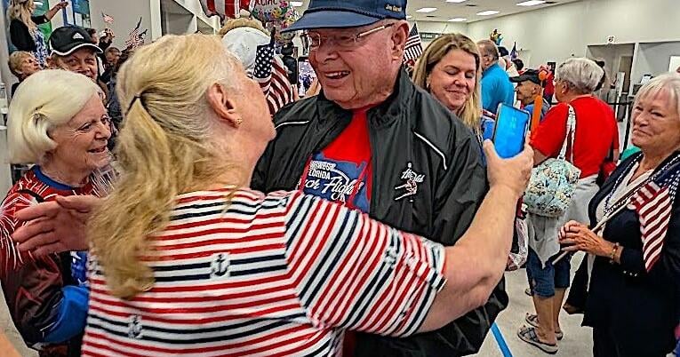 Veterans welcomed home from Honor Flight