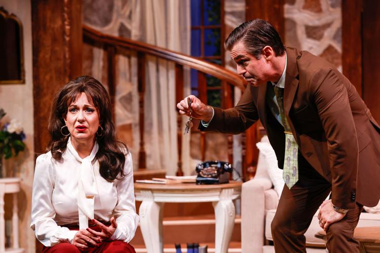 Don't Dress for Dinner' one of funniest plays in years | News | yoursun.com