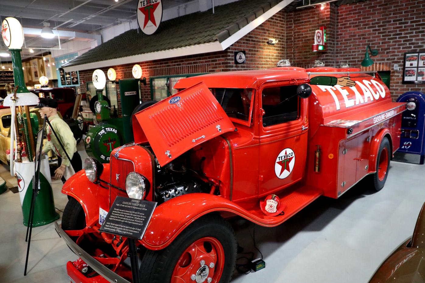 After 20 Years A Classic Car Museum In South Florida Opens To The Public Daily Break Yoursun Com
