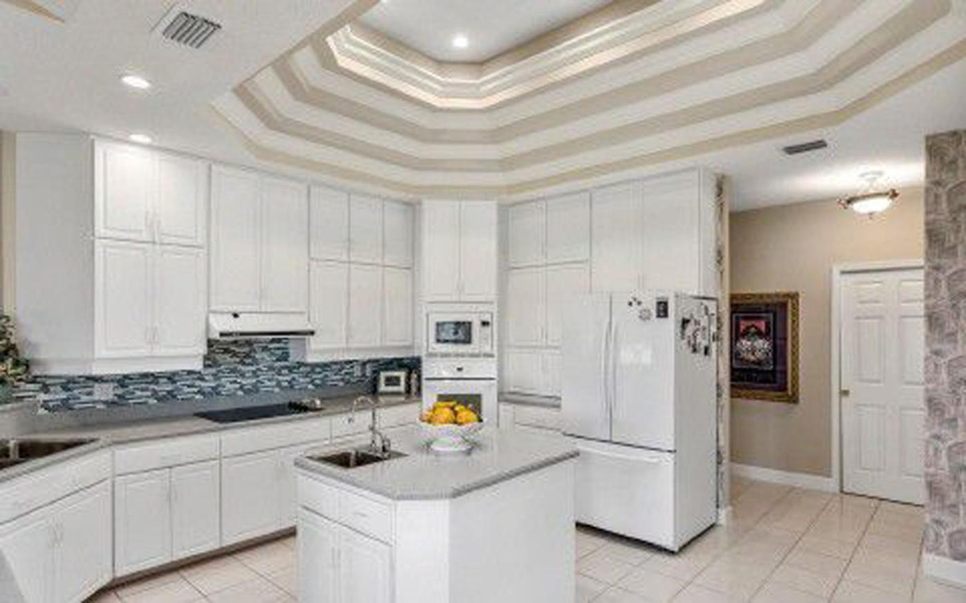 Dream Home On Lake Charlotte Highlands Homes Yoursun Com