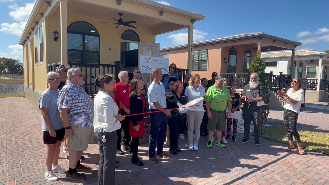 Ribbon cutting Solana