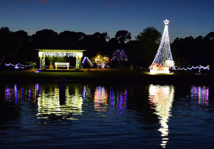 Celebrating the season in Rotonda West News