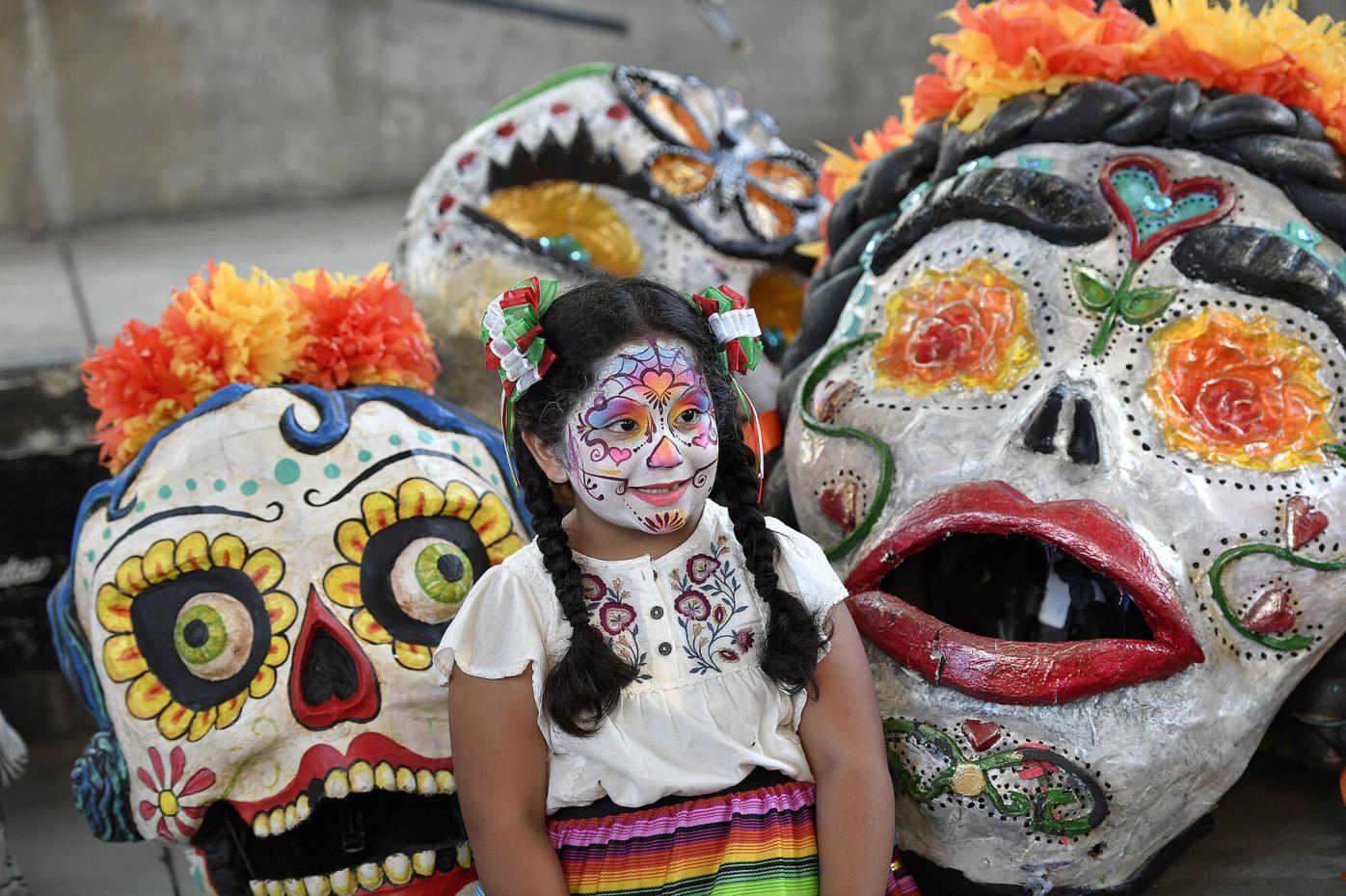 What is Dia de los Muertos? Here are facts to know about Day ...