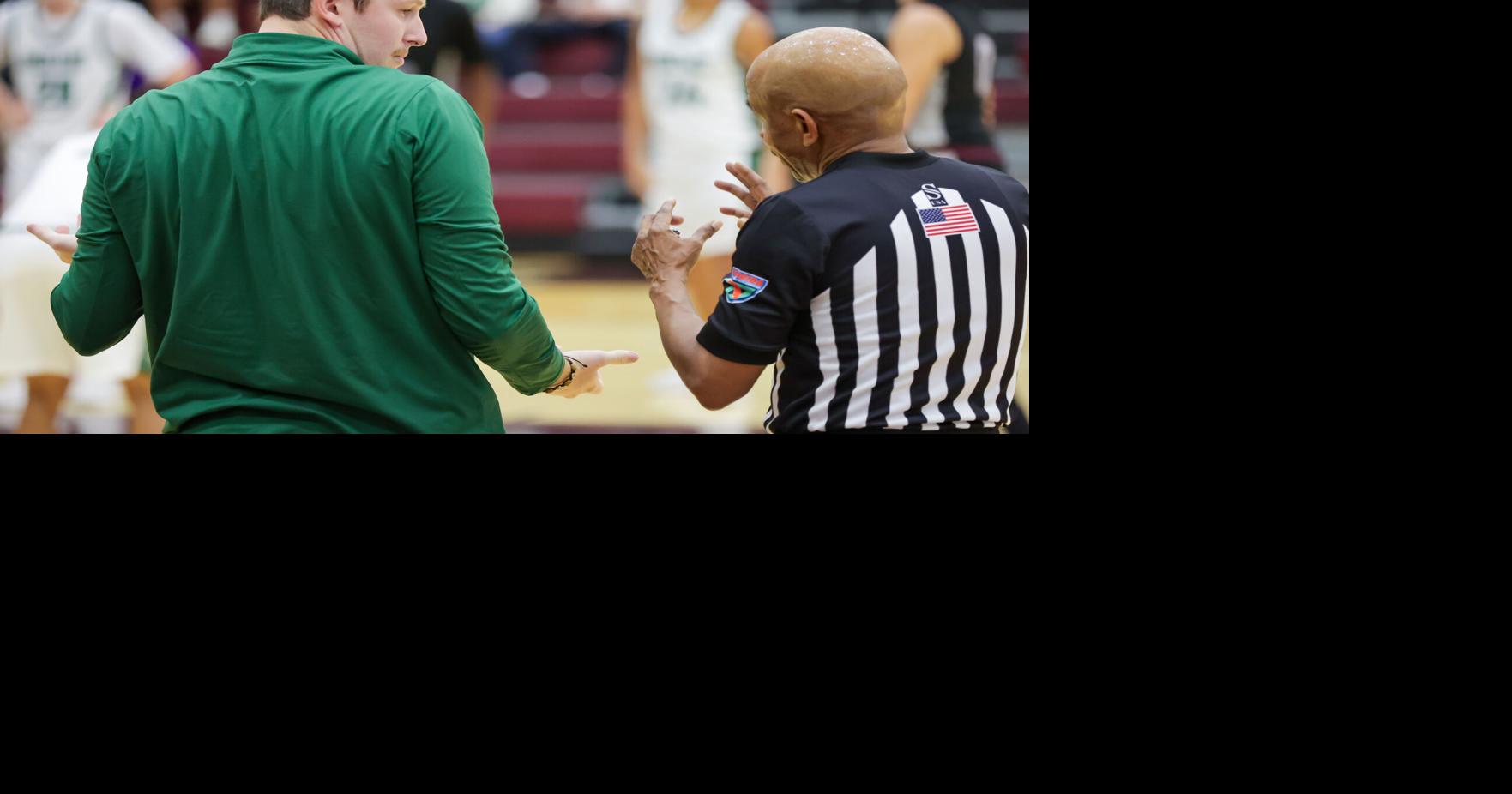 BASKETBALL: Davis steps down as head coach at Venice
