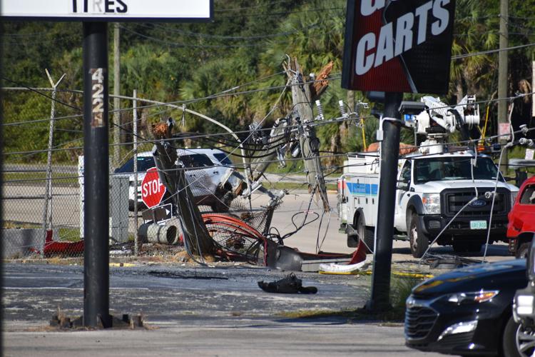 Onecar crash on Kings Highway knocks down transformer Port Charlotte