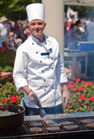 Grillers cook up their best burger creations at Burgerfest in Paradise