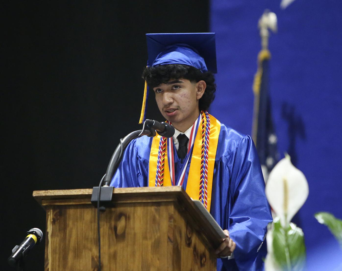 DeSoto High School seniors graduate Arcadian