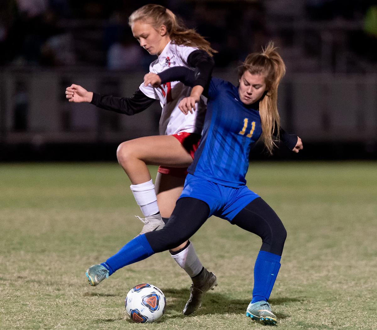 Pirates And Tarpons Nail Biter Ends In Draw Area Preps Yoursun Com