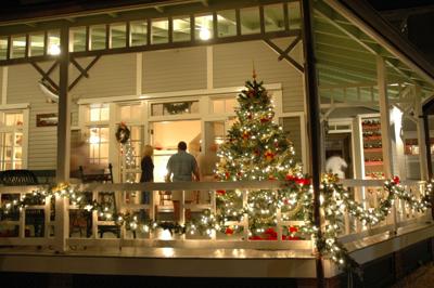 Holiday Lights Extended Into January At Edison Ford Venice