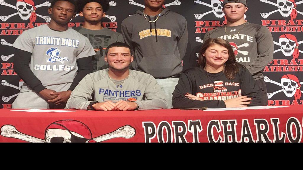 Pirates Perry Chooses Basketball Over D I Football Scholarship