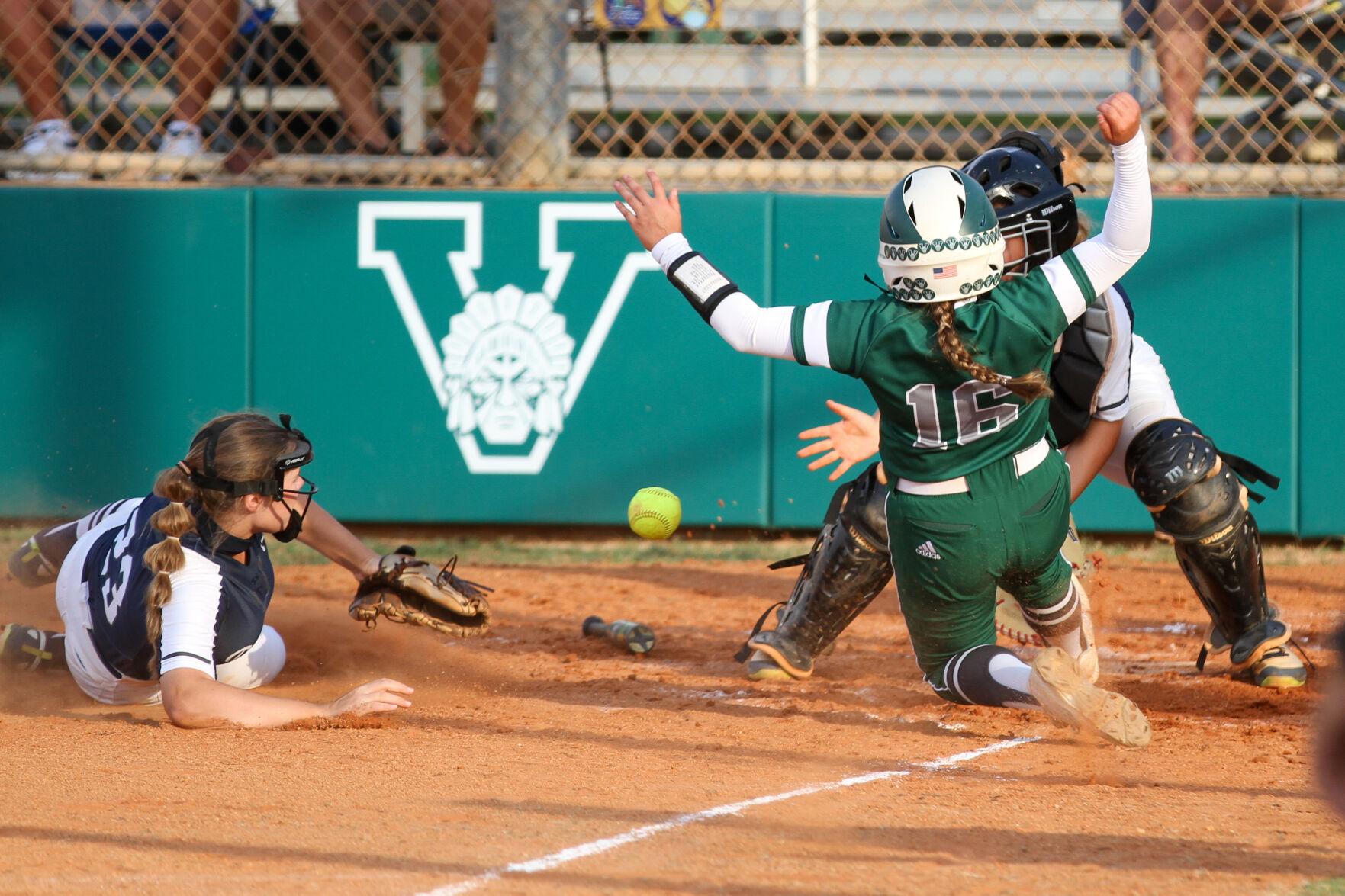 SOFTBALL Venice hosts Bloomingdale in regional playoff opener Sun