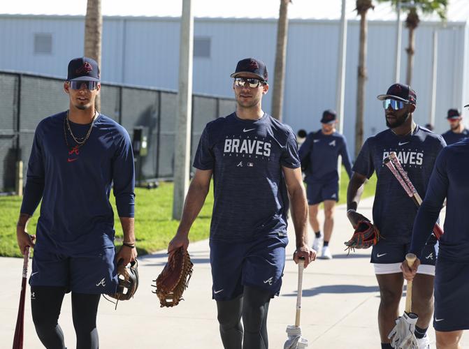 Pitchers and catchers report News