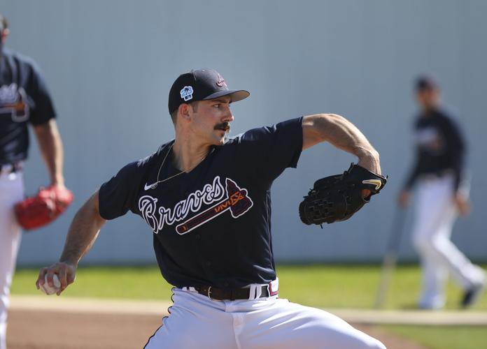 Pitchers and catchers report News