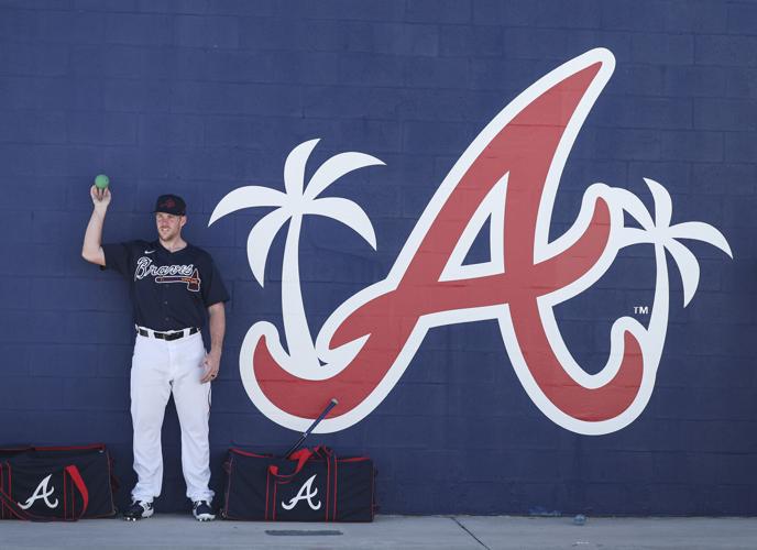 Pitchers and catchers report News