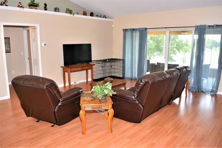 Beautiful home on Lake Saddlebags Highlands Homes