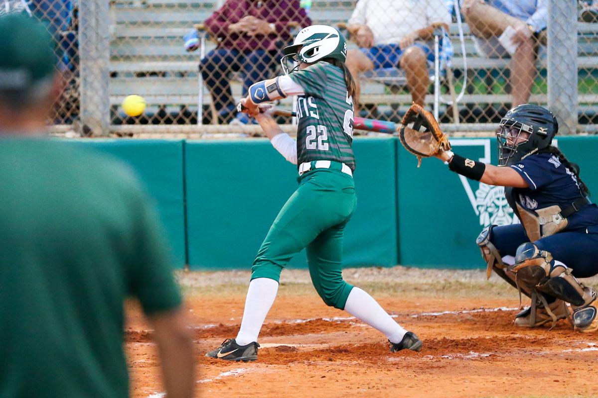Venice softball walks off for district win over North Port Area Preps