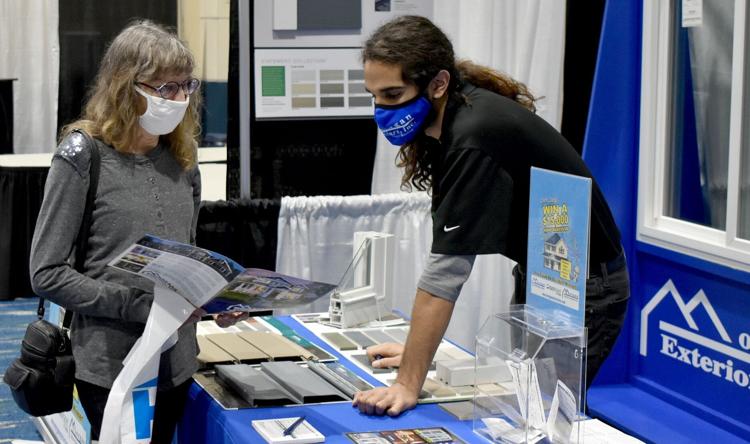 Homeowners get the dish on new goods at Home &amp; Garden show