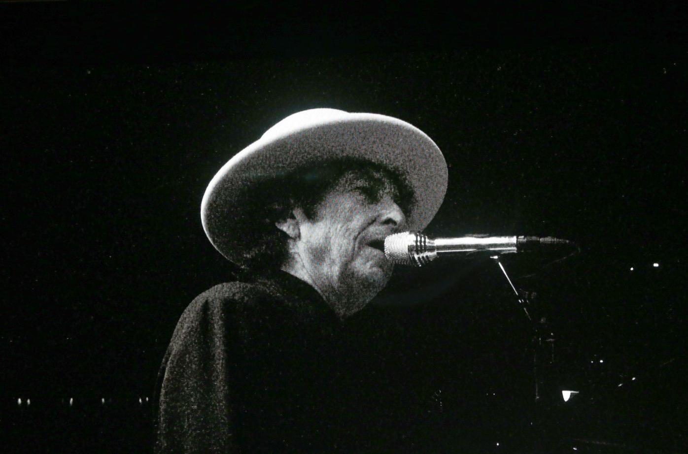 Bob night. Bob Dylan 2016 `Fallen Angels`. Bob Dylan - Ballad of Hollis Brown.