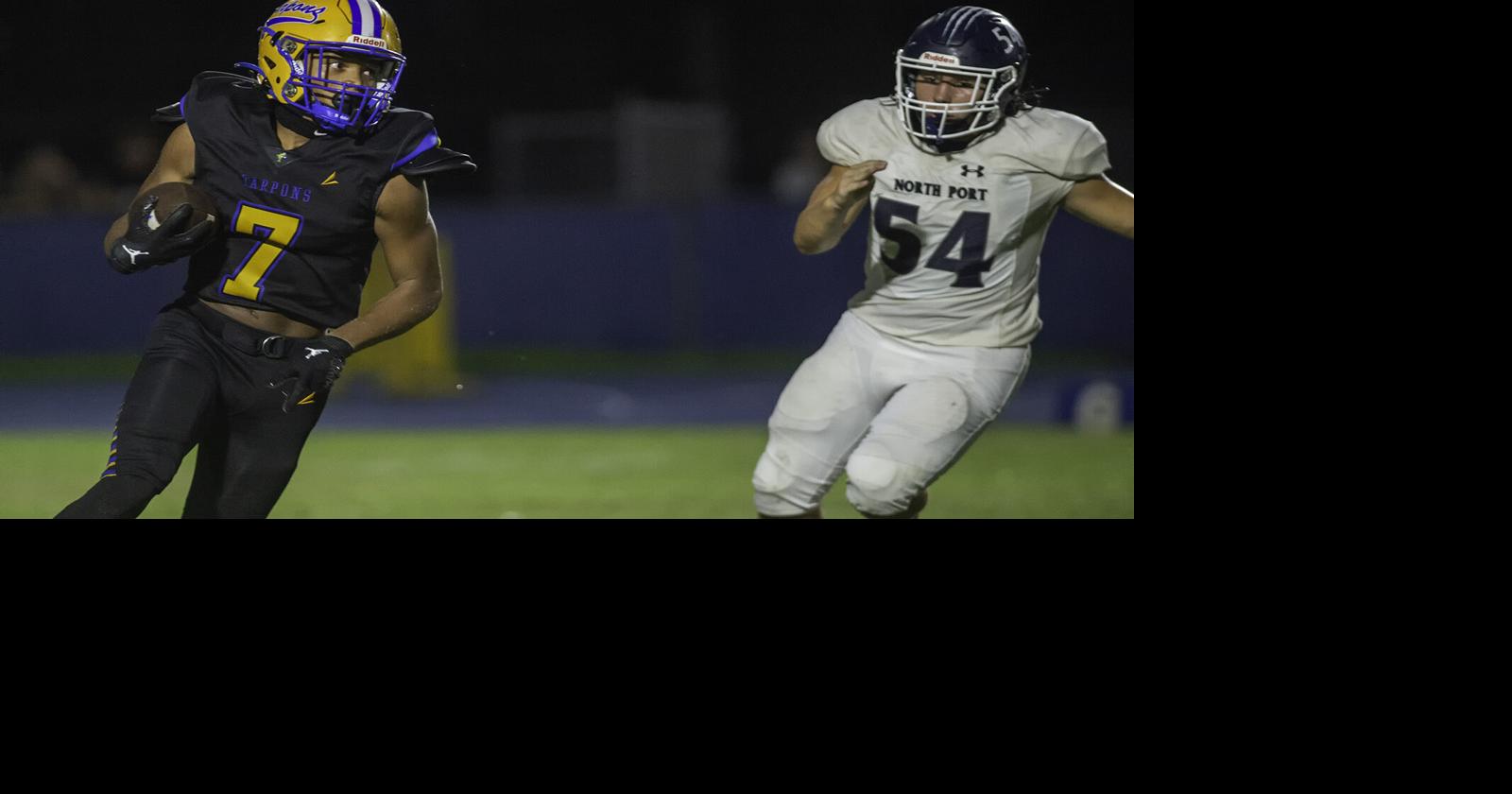PREP FOOTBALL: Charlotte breaks loose in second half, routs Bobcats ...