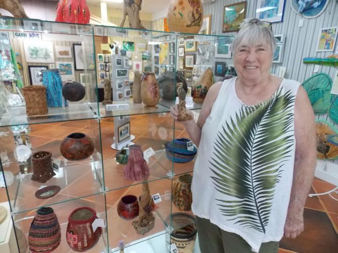 Basket weaving and gourd design artist, Judy Briscoe Let's Go